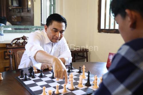 Wagub Banten, Achmad Dimyati Natakusumah dalam acara ngeround catur Kabupaten Tangerang. Foto Biro Adpim Banten