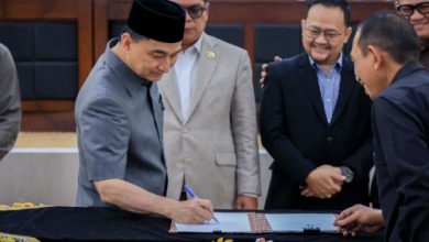 Wagub Banten, Achmad Dimyati Nataksumah di DPRD Banten. Foto Biro Adpim Banten