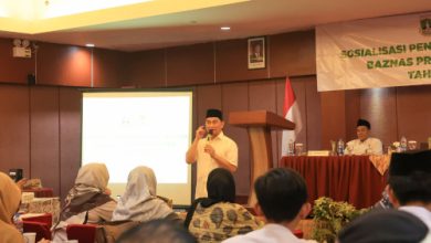 Wagub Banten, Achma Dimyati Natakusumah di sosialiasi pengelolaan zakat, infak dan sedekah. Foto Biro Adpim Banten