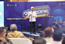 Wagub Banten, Achma Dimyati Nataksumah hadiri pameran otomotif Tangsel Otozone. Foto: Biro Adpim Banten