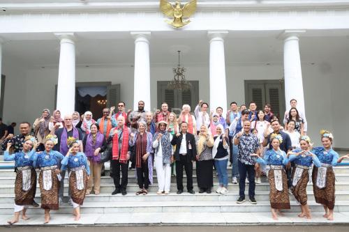 Para peserta dalam Diplomat Trip di Gedung Negara Provinsi Banten. Foto Biro Adpim Banten