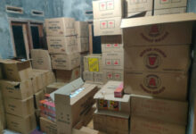 Petasan dan Kembang Api dalam dus yang disita Polres Pandeglang. Foto: Yono