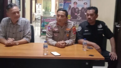 Penjelasan hasil autopsi kecelakaan lalu lintas di Mapolres Serang. Foto: Yono