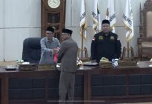 Pandangan unumum fraksi-fraksi di DPPRD Banten menyoroti soal defisit anggaran. Foto DPRD Banten