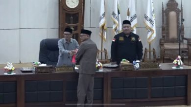 Pandangan unumum fraksi-fraksi di DPPRD Banten menyoroti soal defisit anggaran. Foto DPRD Banten