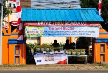 Layanan Drive-Thru dari Bulog. Foto: Antara
