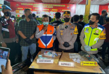 Pemalak pedagang kaki lima di Royal ditangkap polisi.