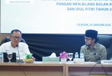 Wakil Wali Kota Cilegon, Fajar Hadi Prabowo memipin rapat TPID Kota Cilegon. Foto Daeng Yusvin