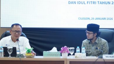 Wakil Wali Kota Cilegon, Fajar Hadi Prabowo memipin rapat TPID Kota Cilegon. Foto Daeng Yusvin