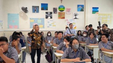 Fajar Riza Ul Haq, Wamendikdasmen di Sekolah Katolik Mariyuana Kota Serang. Foto: Antara