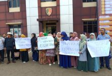 Forum Dosen Unma Desak Polres Pandeglang Hentikan Penyidikan Rektor dan BPU. Foto: Eko Supriatno - Unma Banten