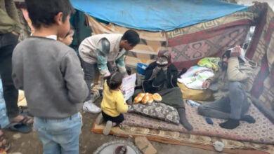 Paket sembako diserahkan ke penyintas gempa Turki - Suriah. Foto: Dompet Dhuafa