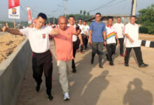 Gerak Jalan Santai Polres Serang untuk HUT Bhayangkara. Foto: Yono