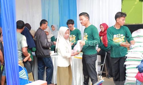 Geraka pangan murah di Kabupaten Tangerang. foto Antara