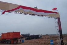 Gerbang PT Jaya Dinasty Indonesia,mega proyek di Sawah Luhur, Kecamatan Kasemen, Kota Serang. Foto: Budi Wahyu Iskandar