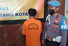 AH dan mobil curiannya berhasil ditangkap Polresta Serang Kota dari pantauan GPS yang terpasang di mobil tersebut.