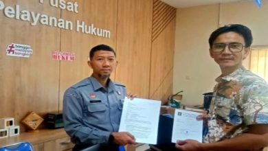 AG Maulana Atmajaya, Creative Design yang bakal menggugat Dinkes Banten. Foto Budi Wahyu Iskandar