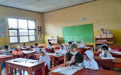 Tenaga pendidik akan menjadi penerima manfaat program MBG di Kabupaten Tangerang. Foto: Antara