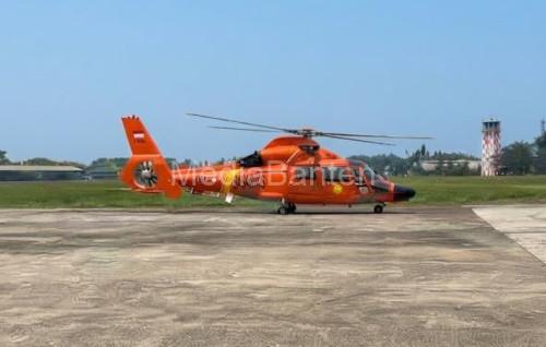 Helikopter Dhauphin yang dikerahkan Kantor SAR Banten. Foto Antara