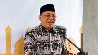 Helldy Agustian, Walikota Cilegon melaporkan harta kekayaannya ke KPK. Foto: Erling Cristin