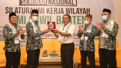 Pj Gubernur Banten, Al Muktabar hadir di acara ICMI Banten. Foto: Biro Adpim Banten