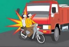 Ilustrasi tabrakan truk dengan sepeda motor. Foto Korlantas Polri