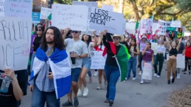 Aksi protes para imigran atas kebijakan deportasi dari Donald Trump. Foto: BBC Indonesia