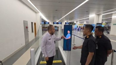 Ditjen Imigrasi mulai uji coba Corridor Gate yang merupakan layana tanpa hambatan. Foto: Antara
