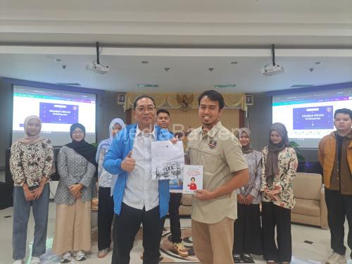 DKM Baitul Choir dan Isbanban kerjasama beasiswa pendidikan. Foto Isbanban