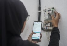 Ilustrai pengisian token listrik PLN. Foto: Antara