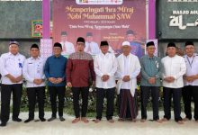 Peringatan Isra Miraj di Masjid Al-Amzad di Puspemkab Tangerang. Foto: Iqbal Kurnia