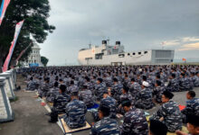 Istighosah dan doa bersama di Dermaga Madura, Surabaya. Foto: Ahmad Munawir - Menkav 2 Mar