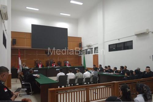 Tiga jaksa pemeras WNA Korsel mulai menjalani sidang di PN Serang. Foto Antara