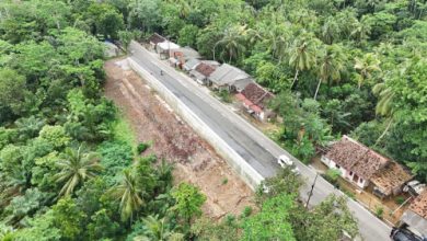 Jalan Beton Cipicung-Muncul dilihat dari atas. Foto: Budi Wahyu Iskandar