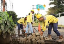 Salah satu jalan lingkungan yang rusak di Kota Tangerang. Foto Antara