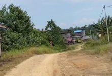 Kondisi jalan di sebuah desa di Provinsi Banten. Foto: Antara