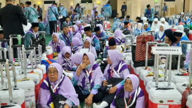 Calon Haji gelombang pertama via Bandara Soekarno - Hatta. foto: LKBN Antara
