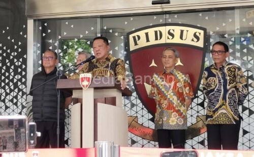 Jampidus Kejaung, Febri Ardiansyah dalam konferensi pers. Foto Antara