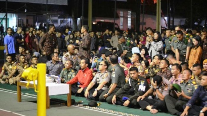 Jokowi Nobar Film G 30 S PKI di Bogor - MediaBanten.Com