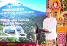 Presiden RI, Joko Widodo resmikan kawasan suci Pura Agung Besakih. Foto: BPMI Satpres RI