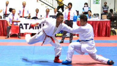 Salah satu pertandingan di Kejuaraan Karate Walikota Surabaya Cup. Foto: Ahmad Munawir - Menkav 2 Mar