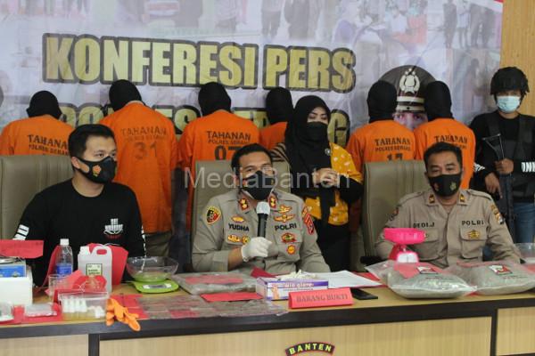 tersangka narkotika