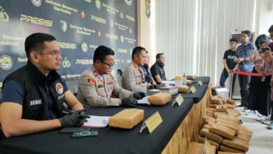 Jumpa pers Polres Metro Jakbar soal 92 Kg ganja kering. Foto: LKBN Antara