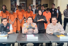 Jumpa Pers Kapolres Serang, AKBP Yudha Satria soal pencuran motor. Foto: Yono