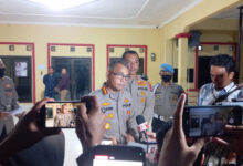 Kabid Humas Polda Banten, Kombes Pol Shinto Silitongan memberikan keterangan soal artis Nikita Mirzani. Foto: Aden Hasanudin