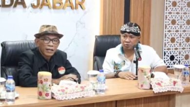 Kabiro SDM Polda Jabar, Kombes Rafly Samad dan Kabagbinkar Polda Banten, AKBP Condro Sasongko. Foto Yono