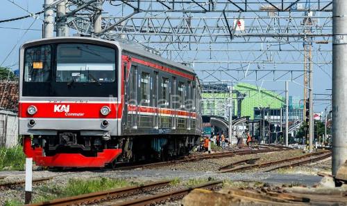 Kereta Commuter Line. Foto Antara
