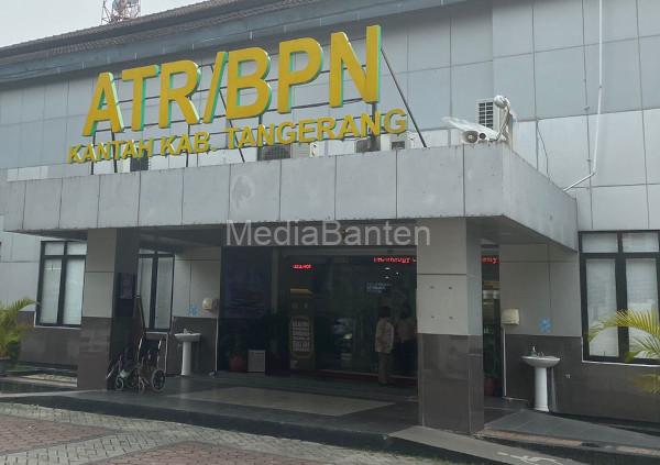 Kantor ATR / BPN Kabupaten Tangerang. Foto: Iqbal Kurnia