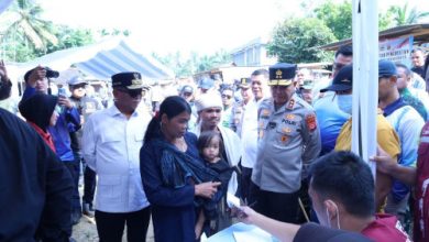 Kapolda Banten, Irjen Pol Hengki dan Gubernur Banten, Andra Soni di daerah Baduy. Foto: Antara