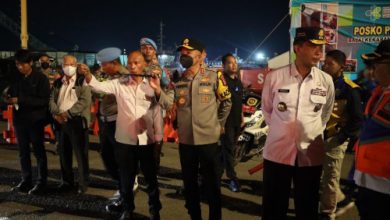Kapolda Banten, Irjen Pol Hengki di Pelabuhan BBJ Bojonegara, Kabupaten Serang. Foto Antara